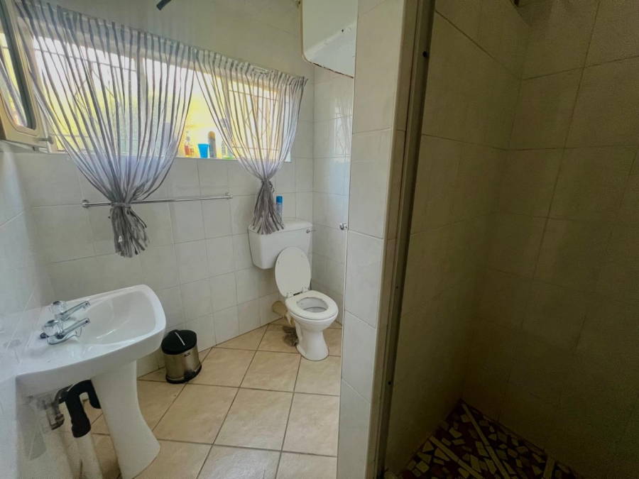 5 Bedroom Property for Sale in Protea Park North West